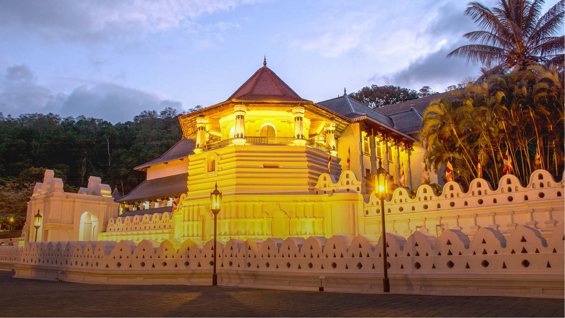 Temple of the Tooth Relic Kandy